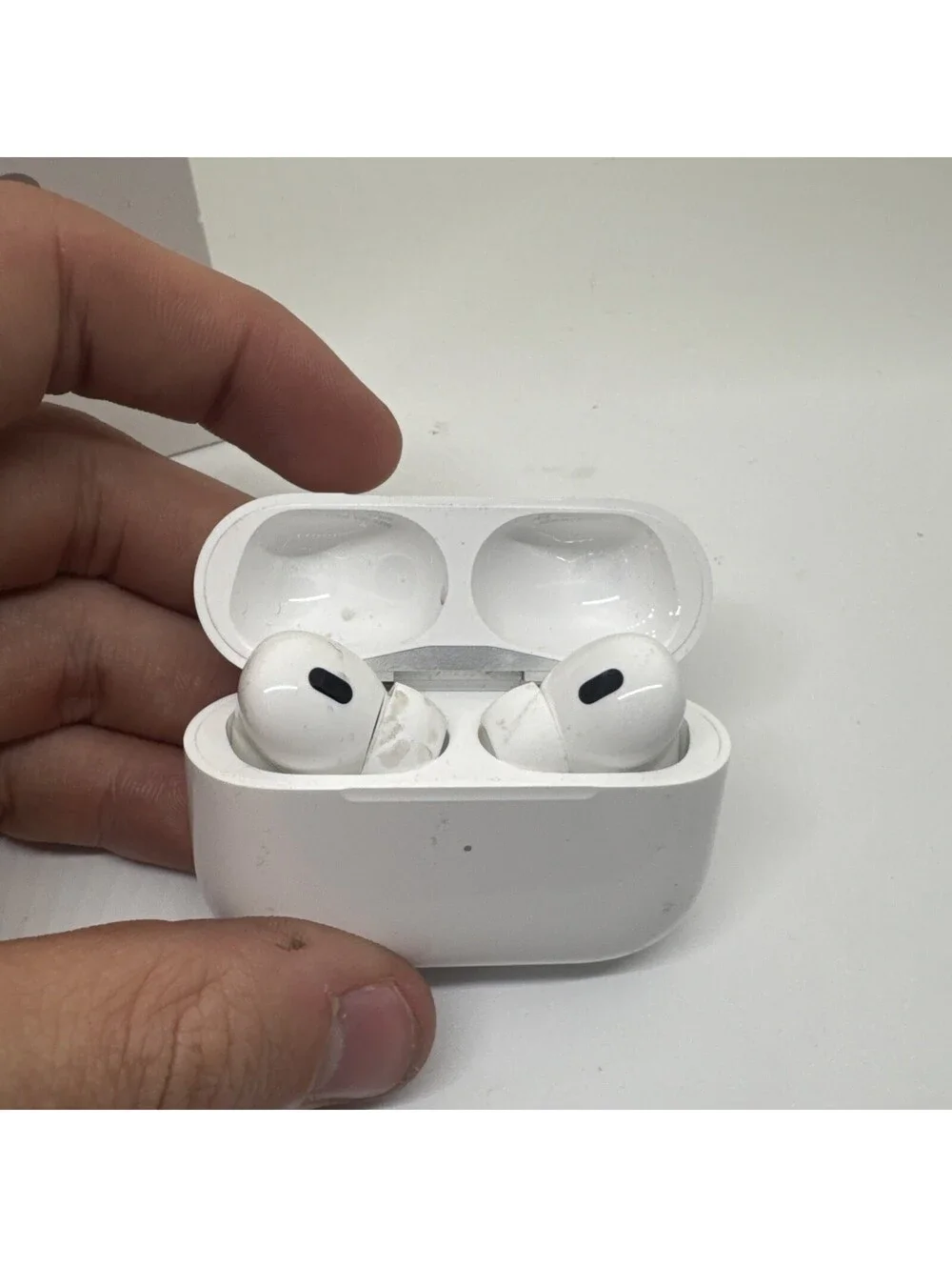 Apple AirPods Pro 2nd Generation MagSafe Charging Case Model A3049 A2968 USB C